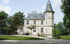 T2 De Charme Dans Un Chateau